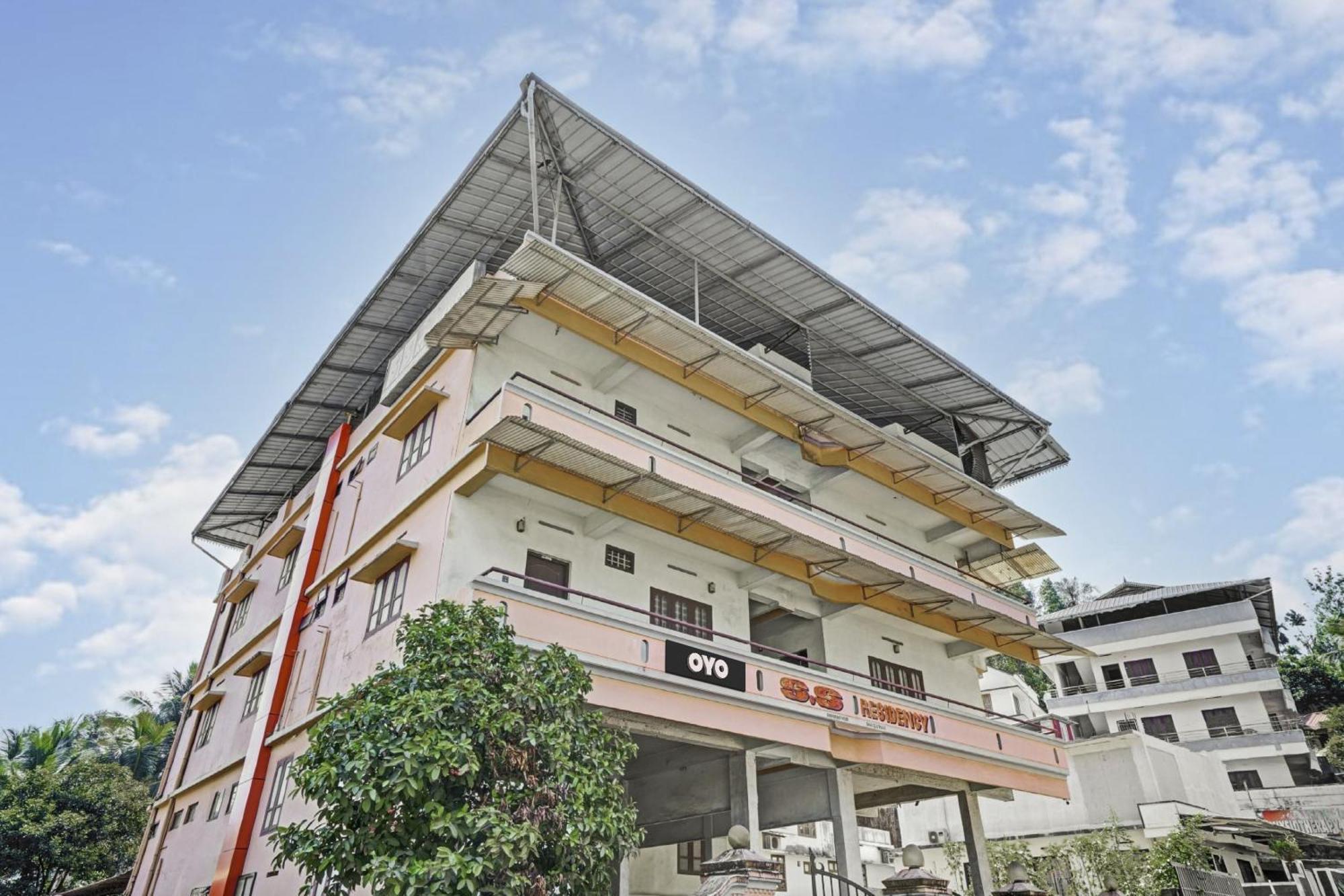 Hotel O Ss Residency Punalur المظهر الخارجي الصورة