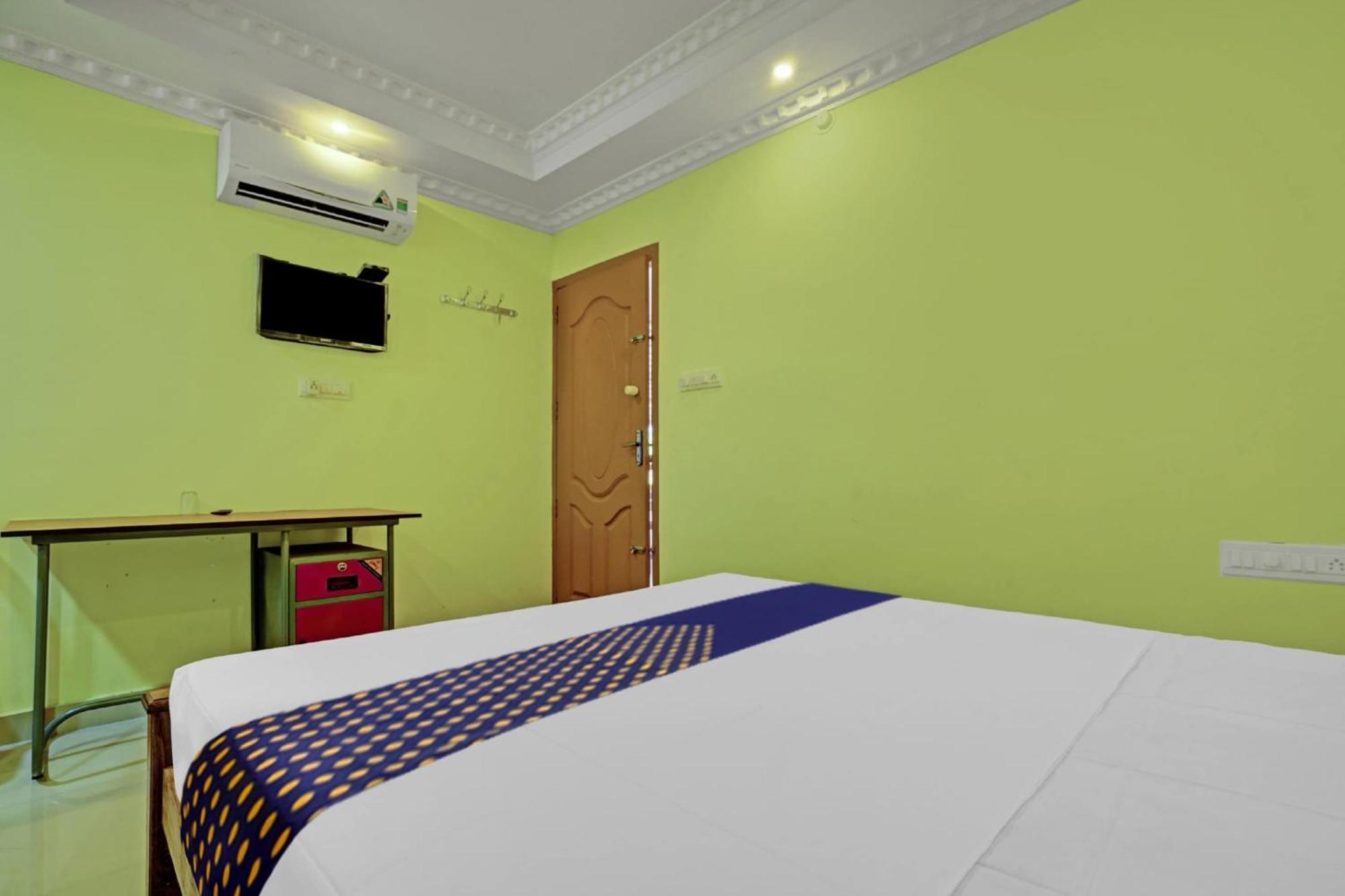 Hotel O Ss Residency Punalur المظهر الخارجي الصورة