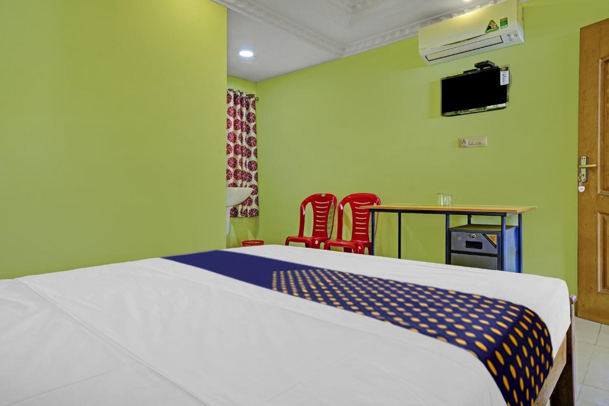 Hotel O Ss Residency Punalur المظهر الخارجي الصورة